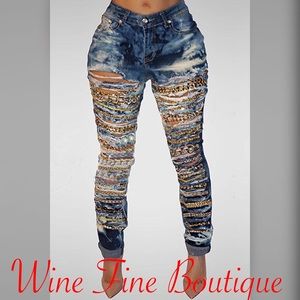 Ripped Denim Gold Link Chain Jeans